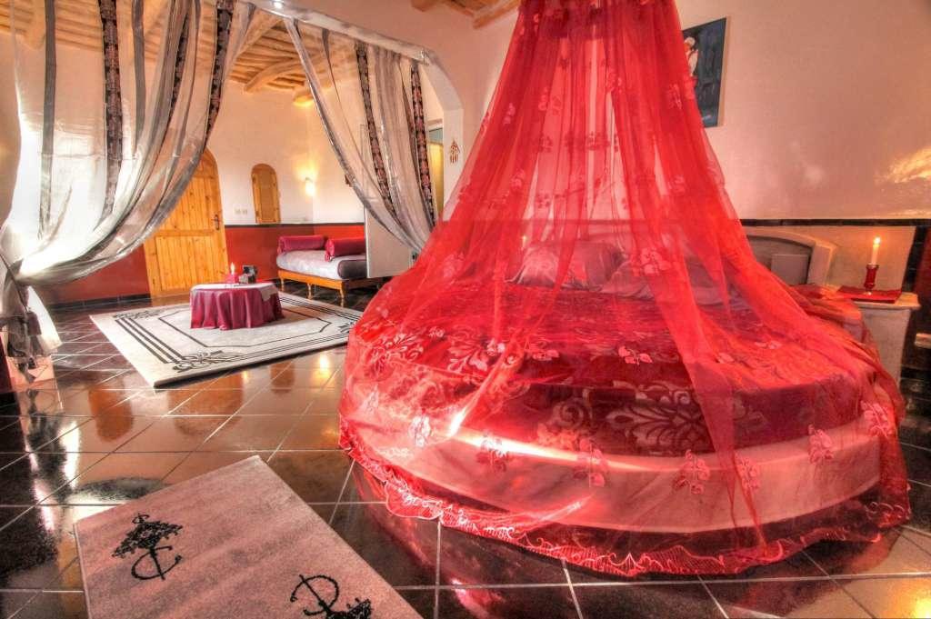 Auberge Le Jardin De La Source Aït Ben Ali 外观 照片